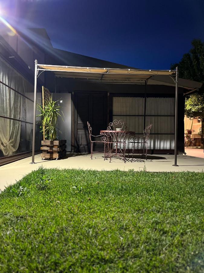 A Lu Fanizza Acomodação com café da manhã Cutrofiano Exterior foto